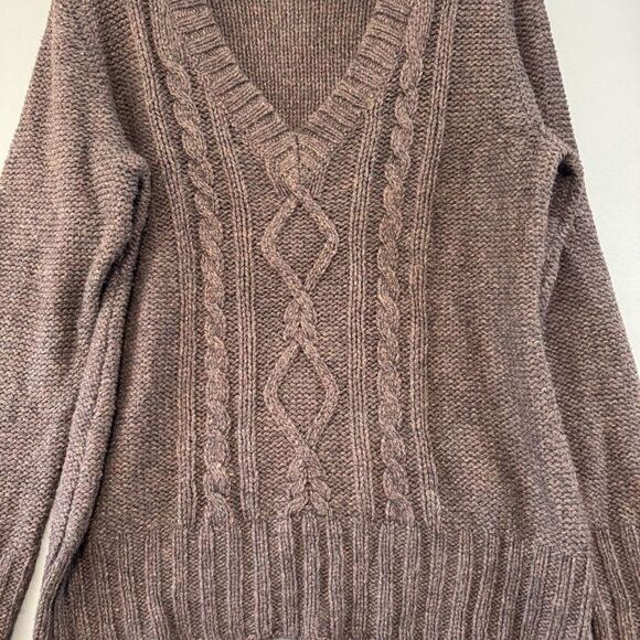 Columbia Women’s V-Neck Brown Sweater Size Large Cable Knit/Hand Knit Style - Picture 3 of 10